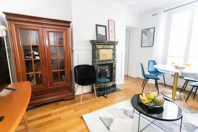 Image de 2 Chambres Bon Marché - St. Germain: Profitez du Luxe et du Charme Parisiens