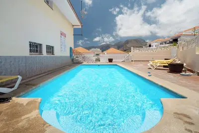 Image de Vacances 'Ocean Sun' avec vue sur la mer, piscine partagée et Wi-Fi