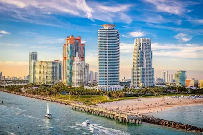 Image de Chic 4br Bungalow Miami Getaway - Near Airport