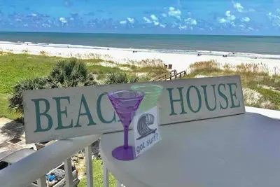 Image de Our Sand Castle at Jax Beach! Beach Front!