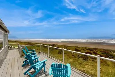 Image de Coastal Waterfront Getaway in Westport, Wa – Endless Ocean Views