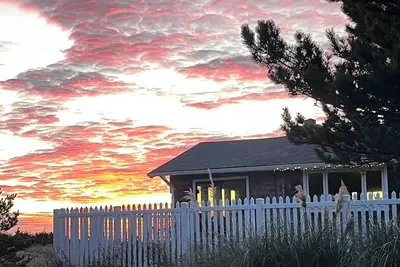 Image de Ocean-front Cedar Cabin, Horse/Dog friendly, Birdwatcher's paradise!