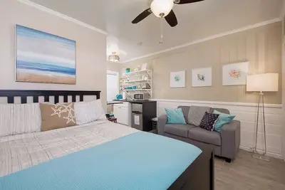 Image de Edgewater Pl Bottom Floor Buyout - Units C & E