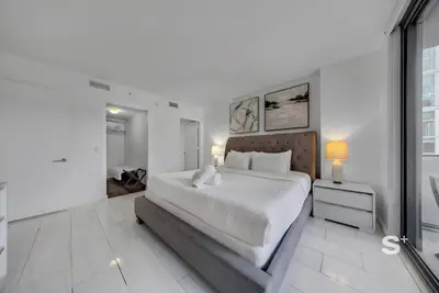 Image de Stylish 2bd Condo by Brickell City Centre | Pool & Gym