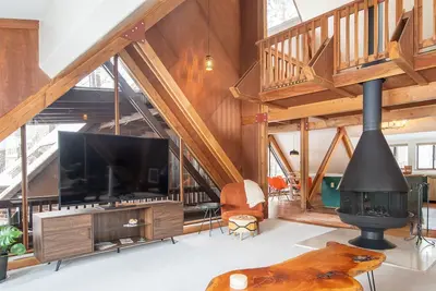 Fireplace | Deck | Fire Pit