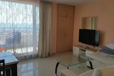 Image de Black Sea view spacious 2 bedroom apartment in Sveti Vlas Fort Noks WiFi, Ac, Tv