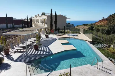 Image de Boutique Collection 16 - High End Living Mijas