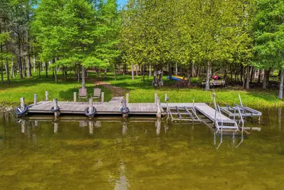 Image de Riverfront House with Private Dock