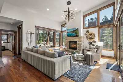 Image de Pet-Friendly Luxe 4br in Schaffer’s Mill w/ Golf Access, Ac & Firepit