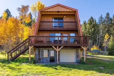 Image de Red Rock Cabin- Gorgeous Lake and Mountain Views 20 Min to Yellowstone