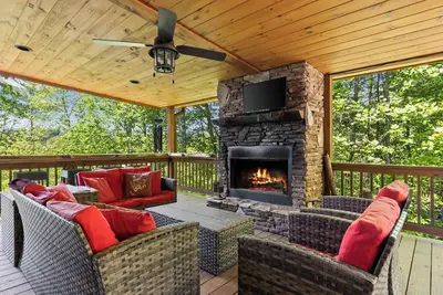 Image de Stunning Views~Hot Tub~Foosball~Grill~Dog Friendly