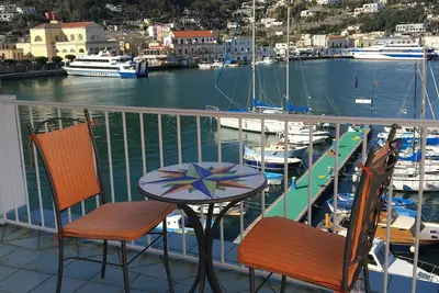 Image de Panorama from Postcard sea view apartment in the port of Ischia