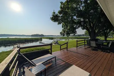 Image de Lakeside Cottage with Kayaks and Dock in Hillsdale