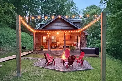 Image de Russtic Cabin at the 100 Acre Wood