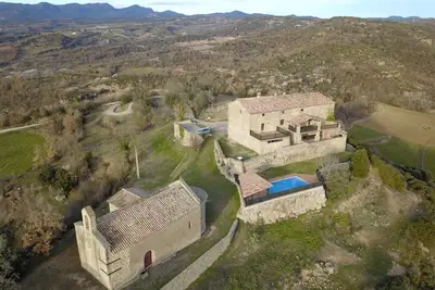 Come and live a unique experience in the middle of nature in La Sala de Biure.