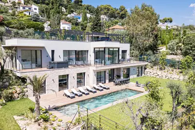 Image de Villa d’Exception à Mougins – Luxe, Piscine et Spa