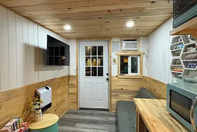 Image de 4-bedroom Tiny House on Wheels b/w Flagstaff & Grand Canyon