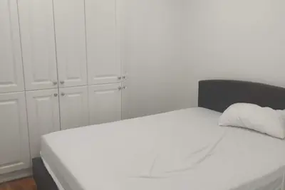 Image de 2 Bedroom Basement Apartment For Rent. Call 647-400-4944
