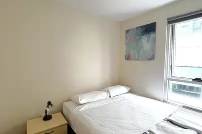 Image de One-Bedroom Cbd Apartment | Queen Bed + Sofa Bed | Wi-Fi & Secure Parking
