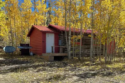 Image de Cozy cabin in charming Co mountains near the Wy boarder