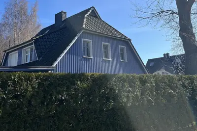 Image de Exclusive vacation home in Zingst - comfort on 3 floors with sauna, fireplace & garden