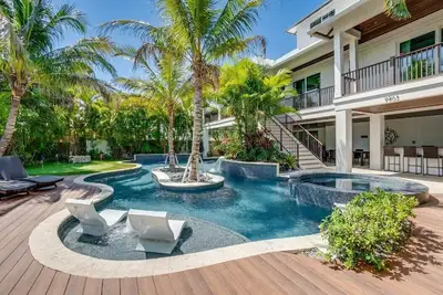Image de Winding Waves- 9 bedrooms on canal