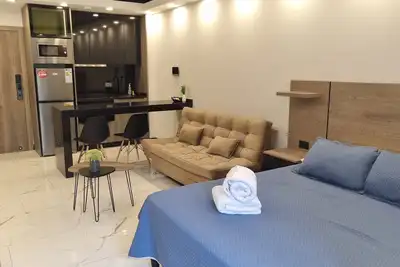 Image de Monoambiente en Equipetrol en Edificio de Lujo con todas las comodidades