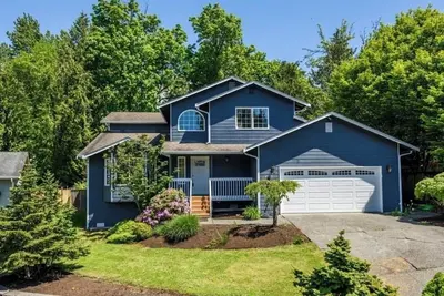 Image de Spacious 4-Bed Home in Quiet Marysville Cul-de-Sac – Family Friendly!