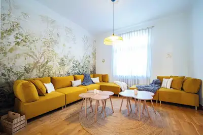 Image de Semi-detached house of Belgian construction, with large garden and in a quiet location.