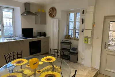 Image de Chaleureuse maison de village au charme authentique au cœur de l’Auvergne