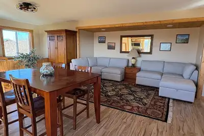 Image de Glacier View Loft at Duck Lake - Brand New Loft