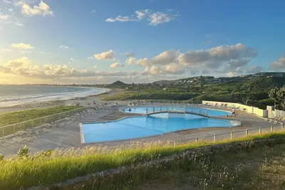 Grand studio avec piscine