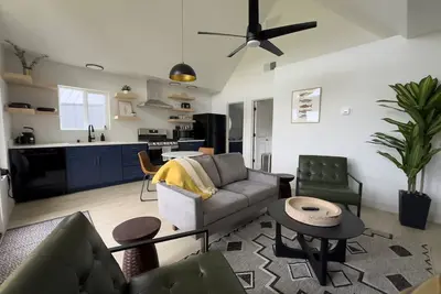 Image de Lakefront Cottage with Sauna- #2 Coho