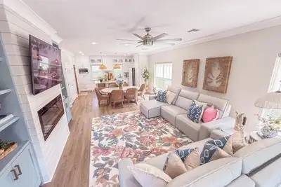 Image de High Blue Bungalow-Southern Charm on the Ms Gulf Coast