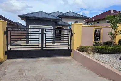 Image de Modern 3-bedroom house in awesome Barrackpore with WiFi, Ac