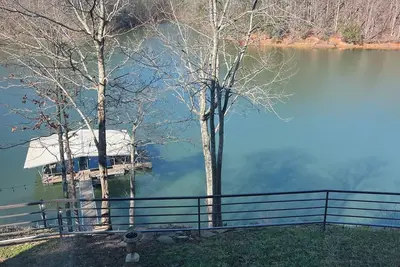 Image de Spacious 5-bedroom Lakehouse, WiFi, Ac in charming Bremen Al on Lewis Smith Lake