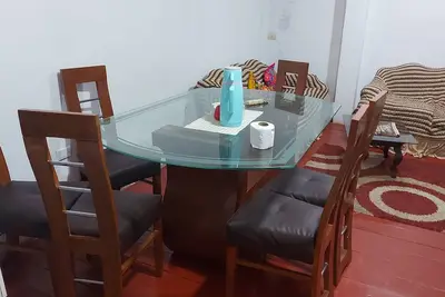 Image de Centrally located colonial apartment, spacious, quiet, away from noise.