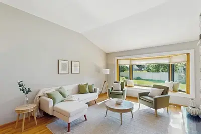 Image de Comfortable Naperville Escape – Close to Downtown & Train!