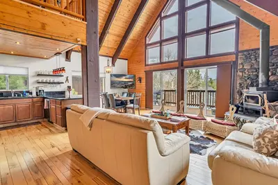 Image de Tahoe Donner Escape | 4br w/ Games & Trail Access
