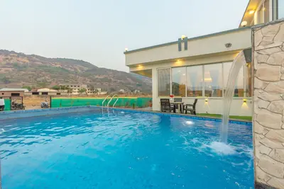 Image de Crown Villa by Ebony Stays – Royal 3bhk Stay in Lonavala with Comfort