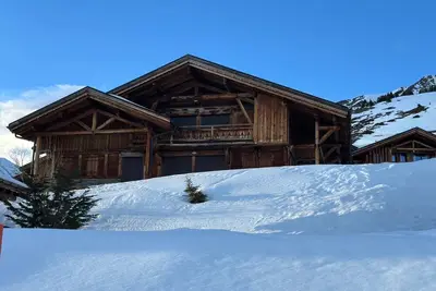 Image de Superbe Chalet à 1830 ski in\/out luxe 16 personnes 6ch 6 Sdb\nPortes du Soleil