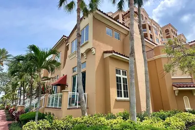 Image de Belle Harbor 71w - Luxury Spacious Townhome