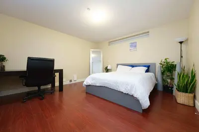 Image de Guesthouse with Private Entrance In Quiet Neighbourhood