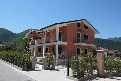 Image de Spacious Apartment Sleeps 6 Tranquil Surroundings