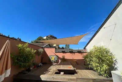 Image de La Terrasse des épices: Maison de ville Très proche de Lyon, Piscine privée