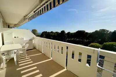 Image de Magnifique studio avec piscine et terrasse