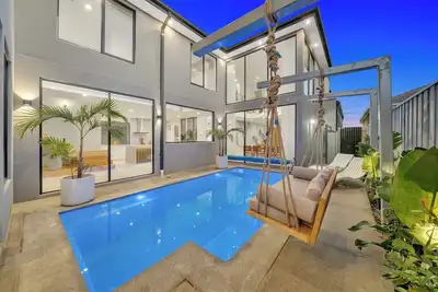Image de Luxe designer house with Pool, Cinema & Gym