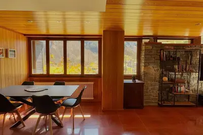 Image de Maison de vacances Rossa pour 1 - 8 personnes avec 3 chambres à coucher - Hutte
