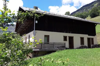 Image de Ferme spacieuse confortable calme très ensoleillée vue Mt Blanc proche Megève