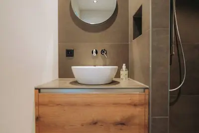 Image de New studio at the foot of the Niesen - for connoisseurs looking for peace and quiet
